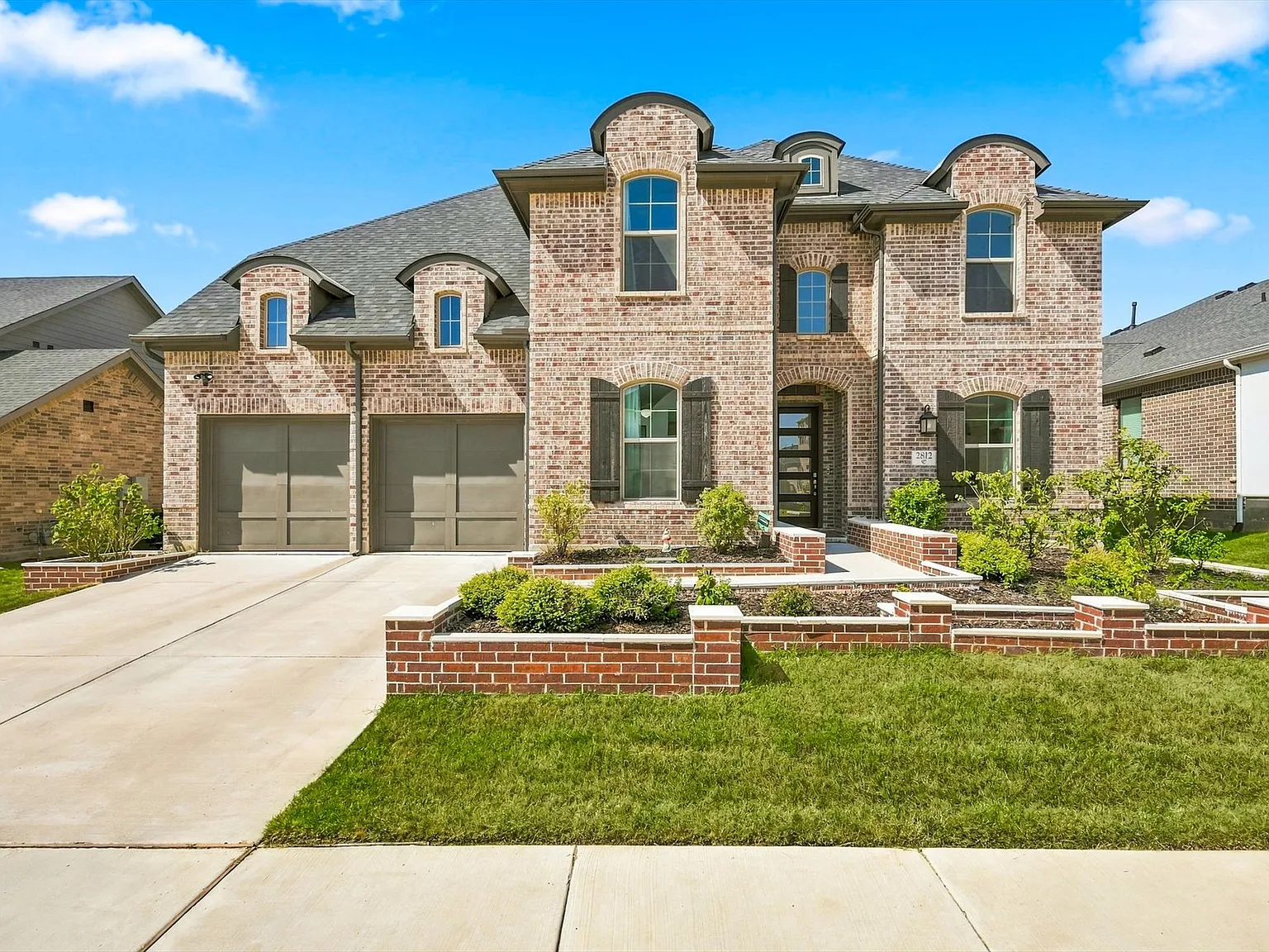 4 bed, 3382 sqft, $4,250 — Photo 1