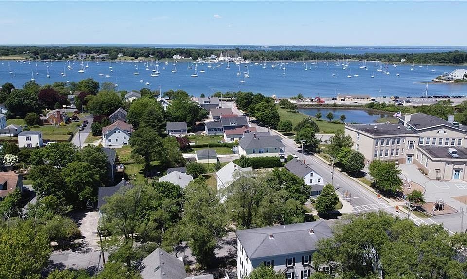 1st image of 7 Bay View Ave #B