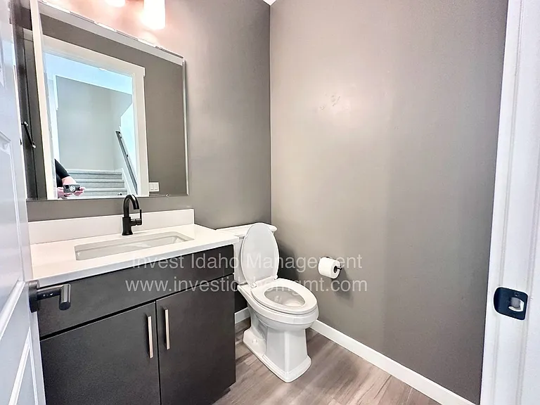 373 N Stone Canyon Ln — Photo 13