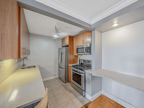 5th image of 37-31 73rd St #9KL