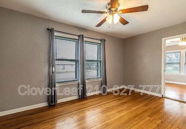 295 N Peach Ave — Photo 10
