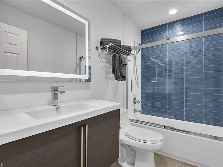10684 Gulf Shore Dr #B-302 — Photo 21