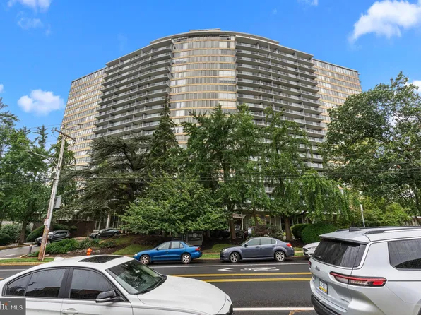 3900 Ford Rd APT 20O, Philadelphia, PA 19131