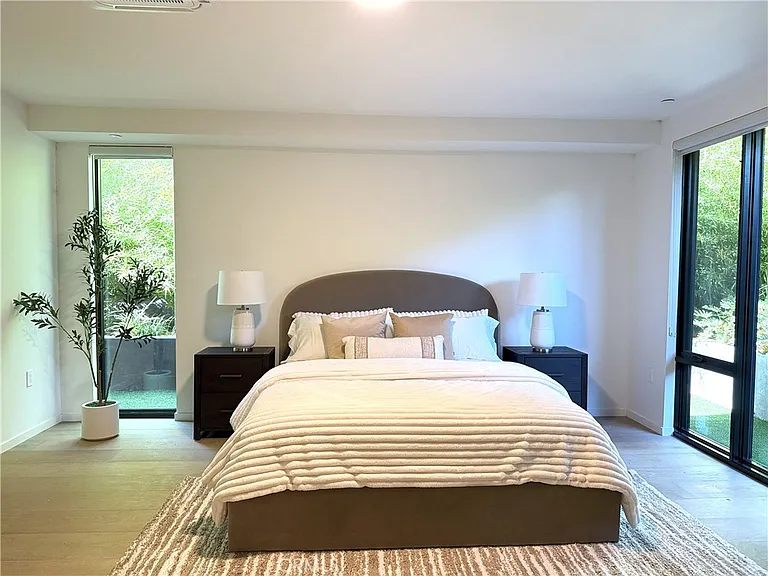 1618 Hilts Ave #103 — Photo 15