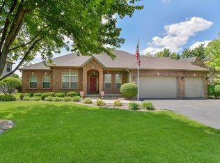 712 Heartland Dr, Yorkville, IL 60560