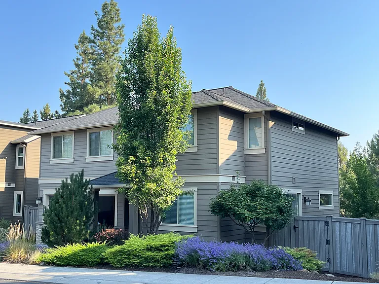 2364 NW Debron Ln — Photo 1