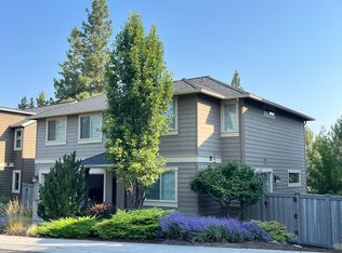 2364 NW Debron Ln, Bend, OR 97703