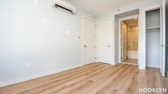 Rented by Nooklyn NYC LLC | media 127