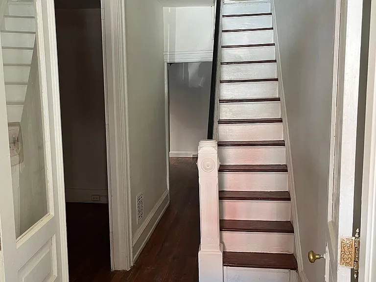 4712 Upland St — Photo 3