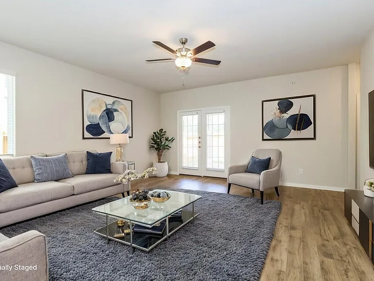 15578 Caramel Springs Dr — Photo 4