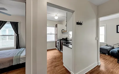 115 Bellevue Ave E #105 Photo 1
