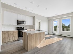 1605 17th St SE