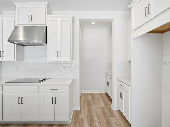2nd image of 2124 Babbling Brook Blvd