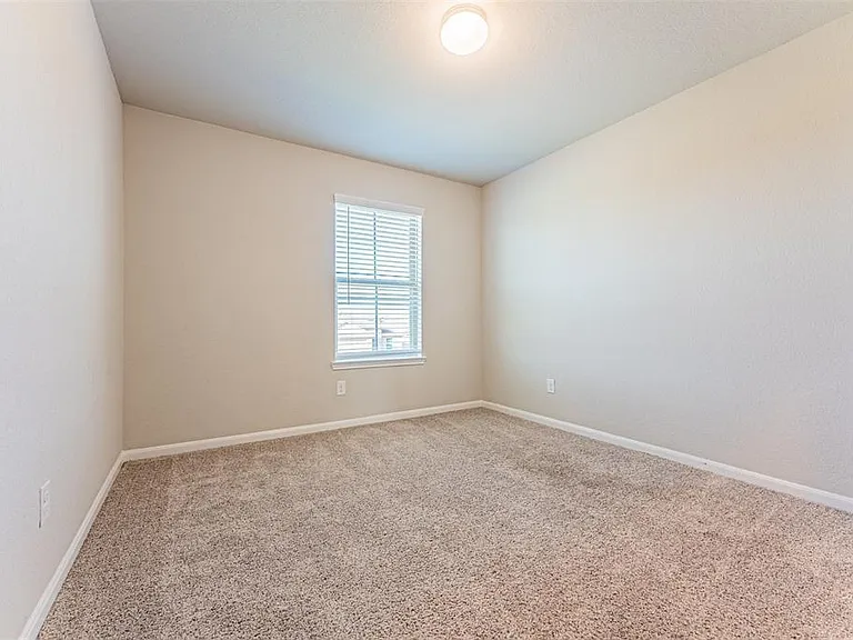 29614 Juniper Ct — Photo 17