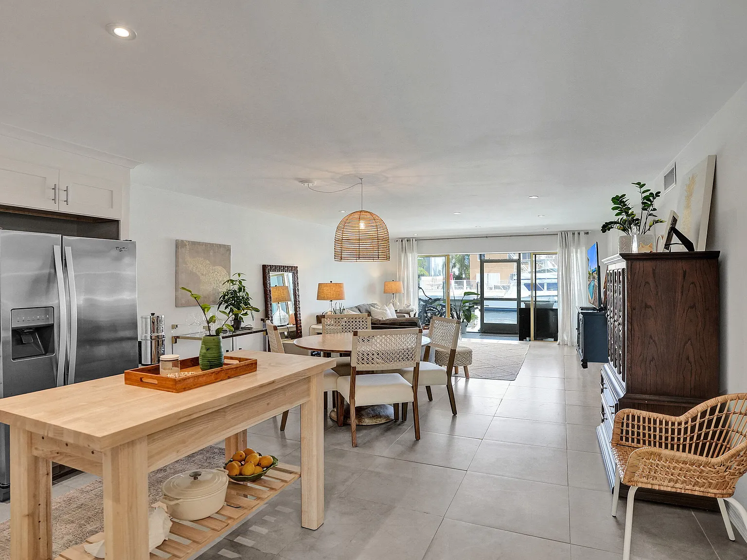 1 bed, 1.5 bath, 1000 sqft, $2,600 — Photo 3