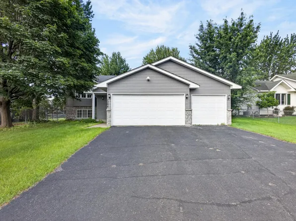 1204 123rd Ave NE, Blaine, MN 55434