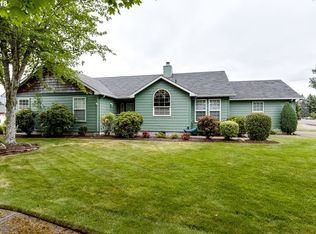 5788 E St, Springfield, OR 97478