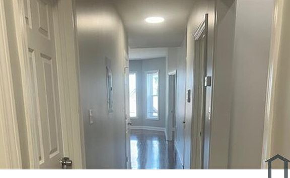 4th image of 437 W Marquette Rd #3