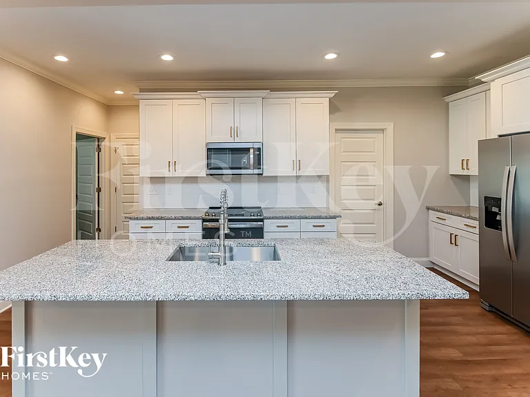 1250 Pless St NW — Photo 7