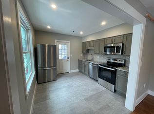 9 Central St APT D, Salem, NH 03079
