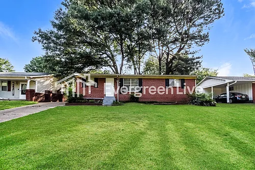 8256 Southaven Cir W Photo 1