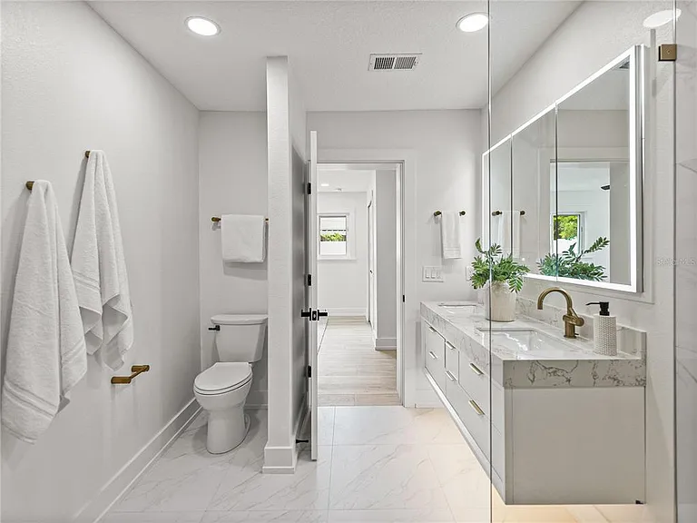 6709 Cardinal Dr S — Photo 29
