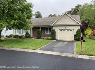405 Lily Ct, Manchester Township, NJ