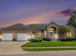 1851 Waterfall Dr, Nappanee, IN 46550