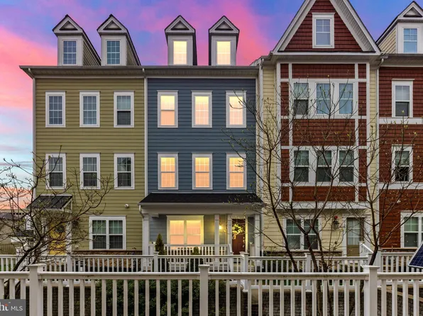 303 Davage Ln, Towson, MD 21286