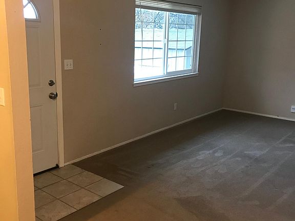 3rd image of 237A Daniels Dr