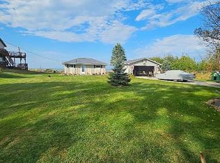 6465 Lakeview Dr, Port Hope, MI 48468