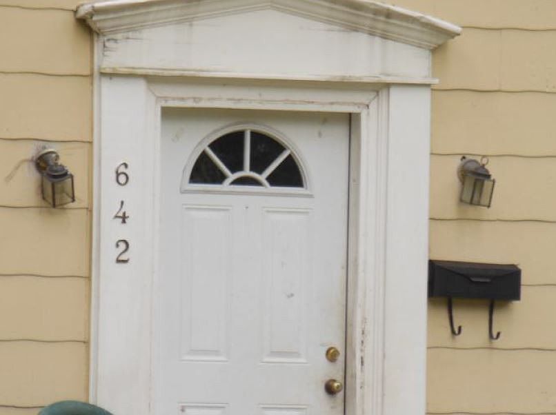2nd image of 642 Broadmoor Dr