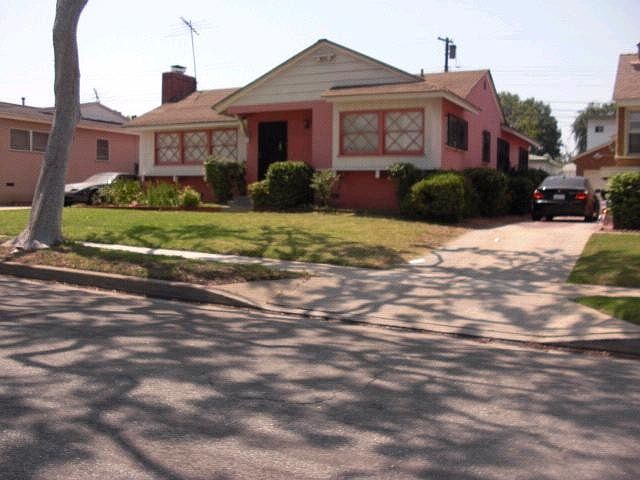 2nd image of 2502 W 111th St