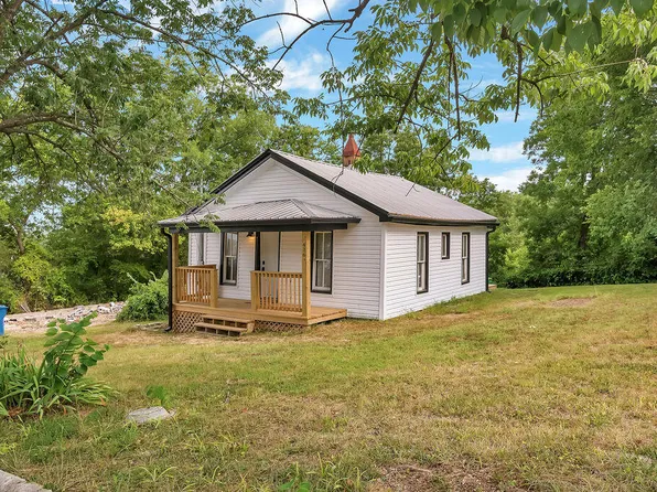 416 W College Street, Branson, MO 65616