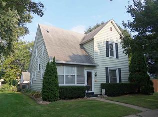 2621 Sheridan St, Davenport, IA 52803