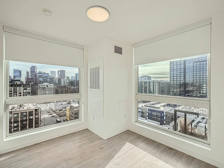 2059 19th St - Web Quality - 027 - 64 Apartment 1 1405