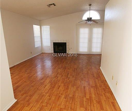 2nd image of 1434 Pleasant Brook St