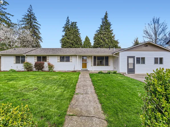 31225 NW Hillcrest St, North Plains, OR 97133