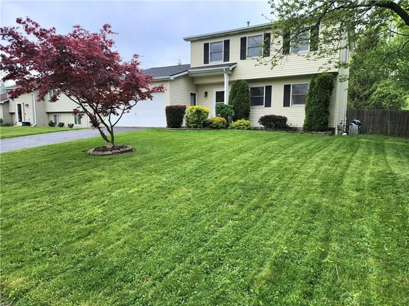 21 Abbottsford Dr, Rochester, NY 14606