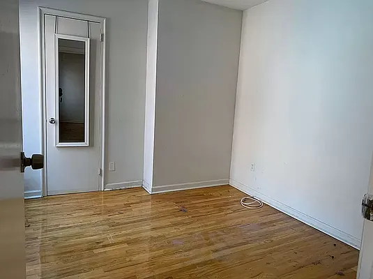 Rented by HOLTON REAL ESTATE INC. | media 6