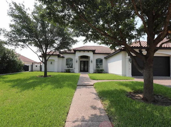 3007 Chaucer Dr, Laredo, TX 78041