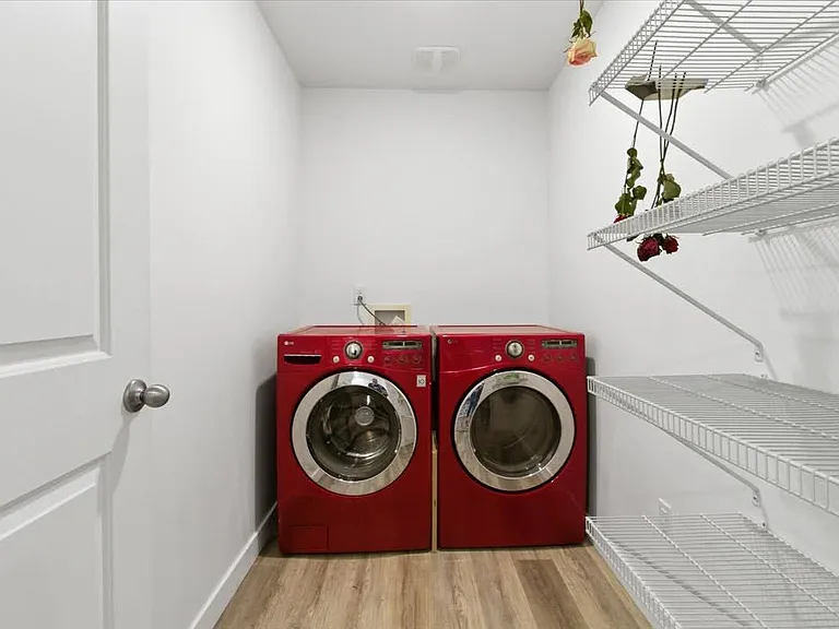 1194 W Summit Ridge Pkwy — Photo 9
