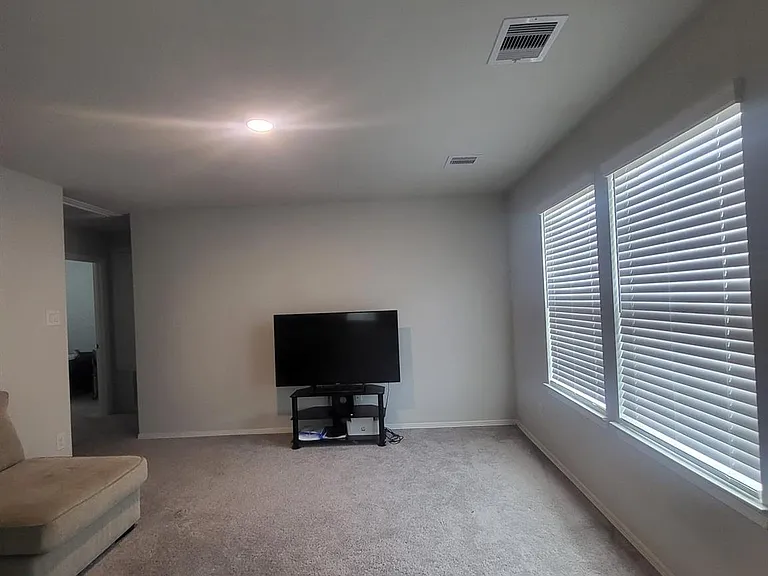 5731 Fresh View Ct — Photo 6