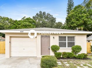 604 37th St W, Bradenton, FL 34205