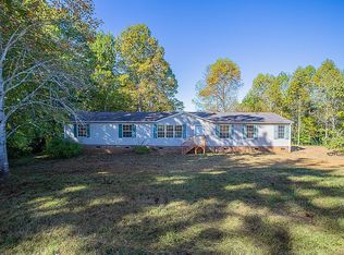 459 Ahart Ridge Rd, Ararat, VA 24053