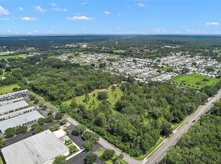 451 Rolling Acres Rd, Lady Lake, FL 32159