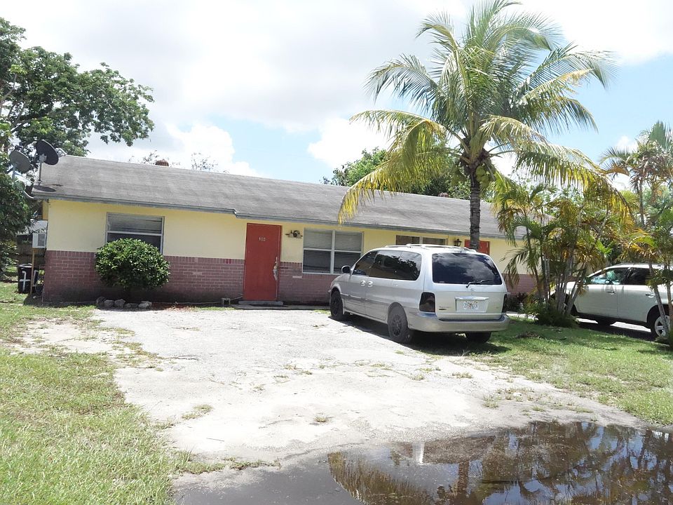 2nd image of 704 Northview Dr