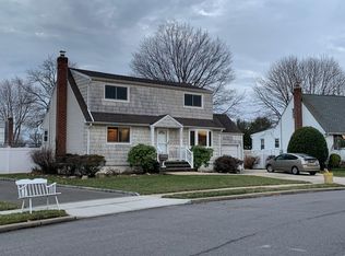 3994 Kingsberry Rd FLOOR 2, Seaford, NY 11783