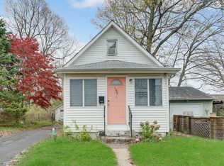 1325 Vina Ave, Ocean, NJ 07712