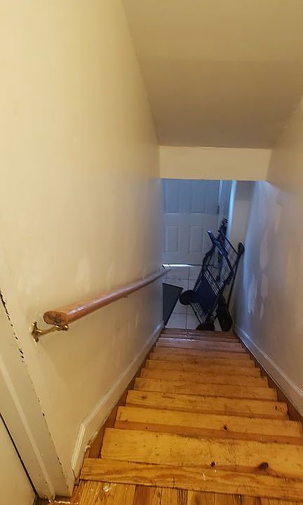 2nd image of 1483 Saint Lawrence Ave